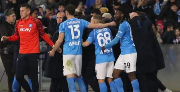 Europa më pranë për Napolin, kampionët e Italisë tregojnë forcën ndaj Juves