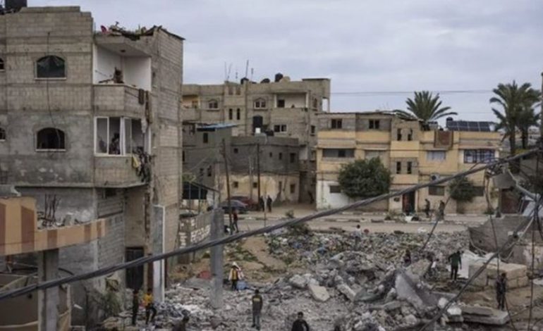 Izraeli vazhdon “masakrën” në Rafah, vriten binjakët 4 muajsh