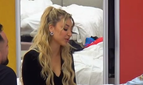 “Po humb shumë vlera”/ Sara K komenton romancën Bardhi-Sara