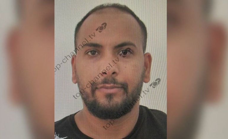 FOTO/ I akuzuar nga GjKKO-ja si pjesëtar i një grupi kriminal, arrestohet në Dubai 32-vjeçari që zhvati 50 mln euro përmes mashtrimit nga call center