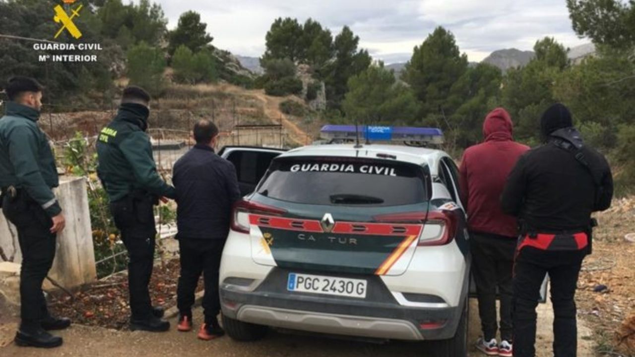 Ruanin drogën në një vilë luksoze të blinduar nga siguria, arrestohen dy shqiptarët në Spanjë, 35 mijë euro dëm për…