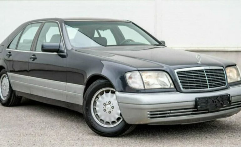 Media greke zbulon ngjarjen e pazakontë: Ish-ministri shqiptar vizitë zyrtare në Greqi me një super Mercedes… të vjedhur në Itali (Emri)