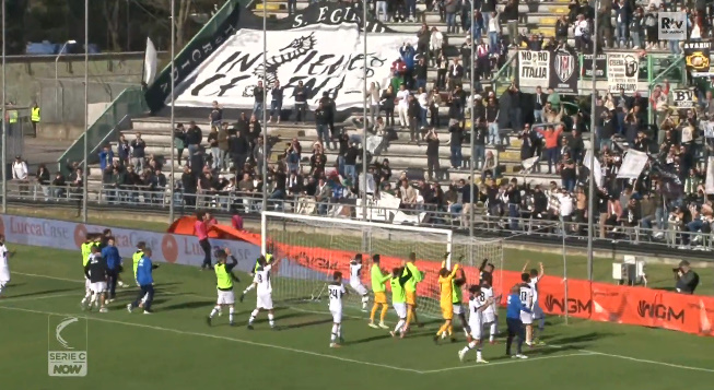 VIDEO/ Shpendi jep asistin e golit të triumfit, skuadra e tij mund të festojë që javën e ardhshme Serinë B