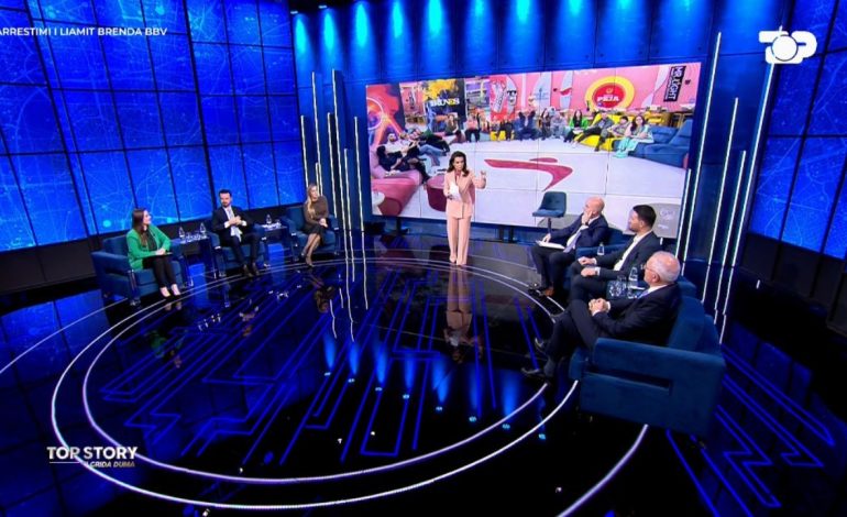 Gazetarja i drejtohet zyrtarit të policisë: Nuk prisnit dot që të mbaronte BBV, pse u bë show? Curri ironik: Mund të quhej ‘arrest në shtëpi’