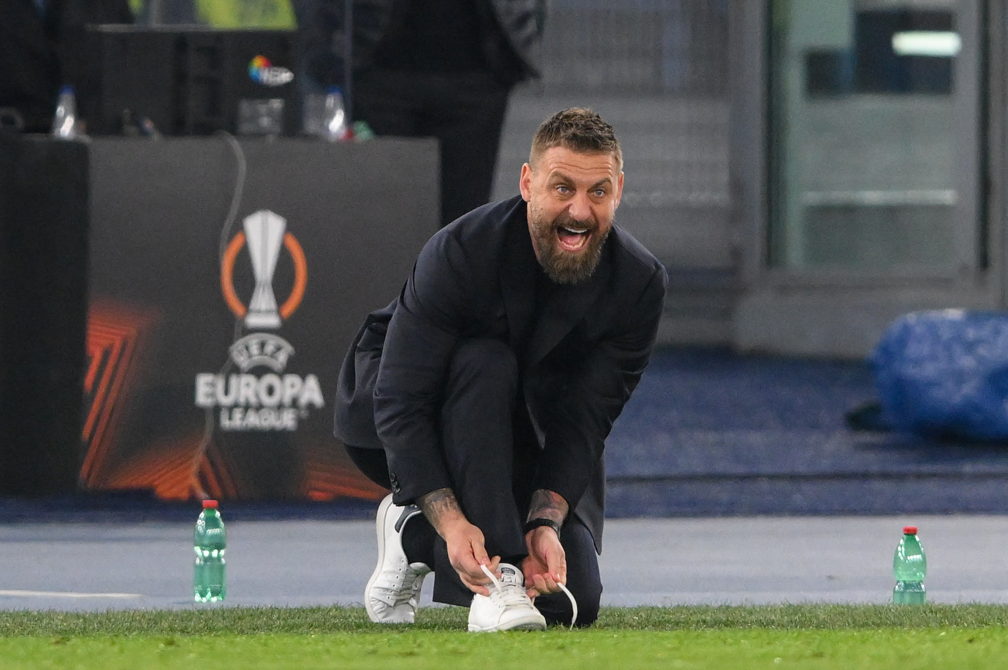 Roma “çmonton” Brighto-n, De Rossi leksion De Zebrit: A do të rinovoj?