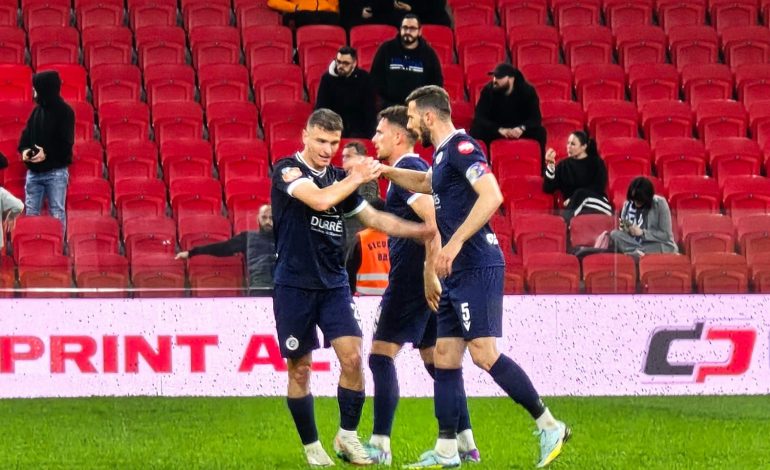 Dinamo zhvillon ndeshje kontrolli, qëllimi i bluve është të monitorojnë sulmuesin e ri