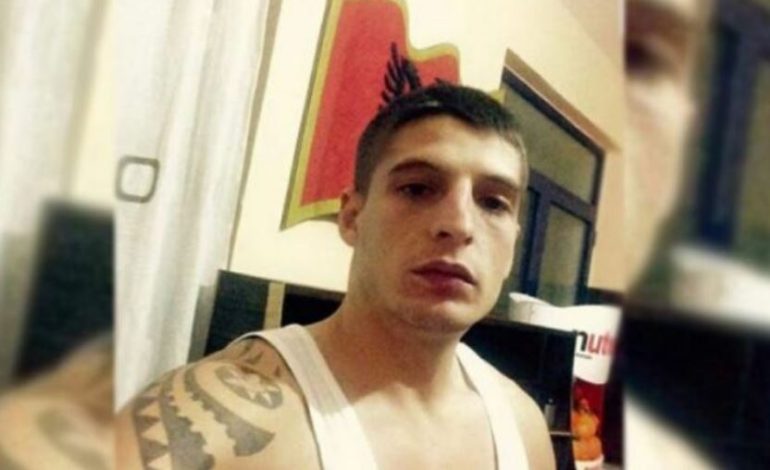 Kontrollet në Sauk për Eljon Haton, RENEA gjen makinën e blinduar të kushëririt të Ervis Martinajt! Sekuestrohen armë dhe bllokues valësh