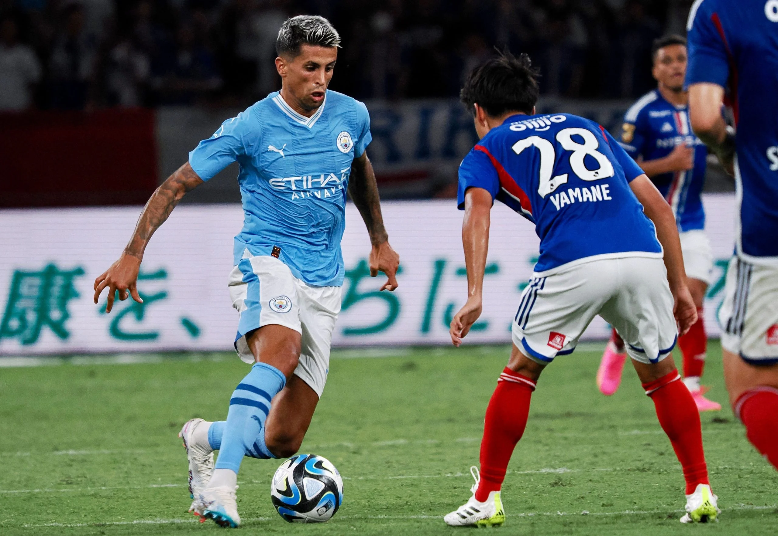 Cancelo nuk “kursehet”, e kap keq me trajnerin e Cityt: Guardiola gënjen!