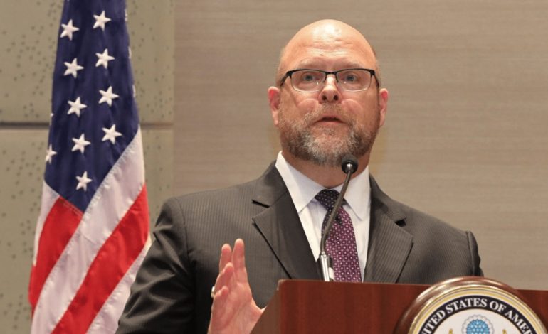 SHBA e BE, “pa doreza” me Kosovën: Zbatoni marrëveshjet e dialogut nëse doni anëtarësim në BE e NATO!