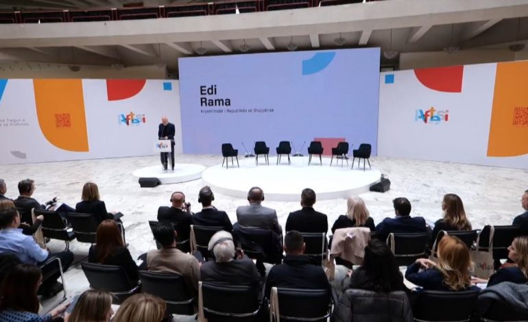 “S’kemi mungesë njerëzish, por kualifikimi”, Rama në Konferencën për Arsimin dhe Formimin Profesional: Tregu të mos krijojë vende pune që mund të mbeten bosh