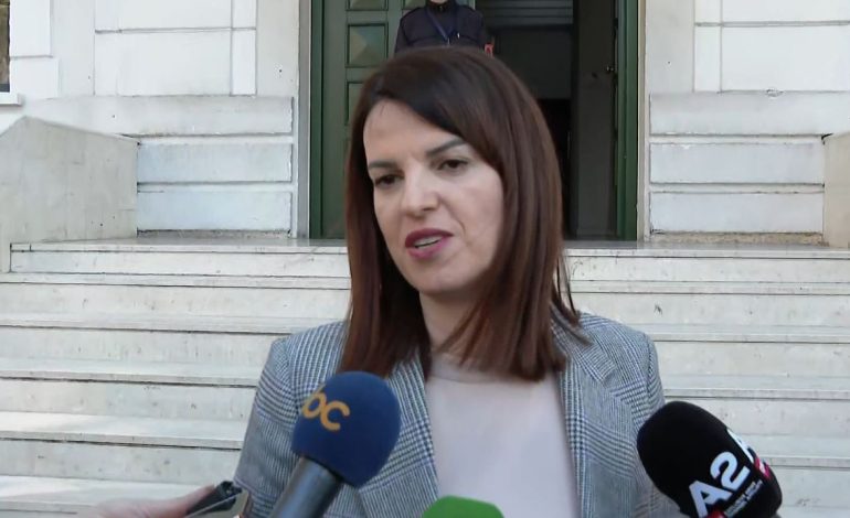 Pse u lirua nga detyra Albana Fico? Ministrja e Shëndetësisë: Nuk ka lidhje me urgjencën, por…