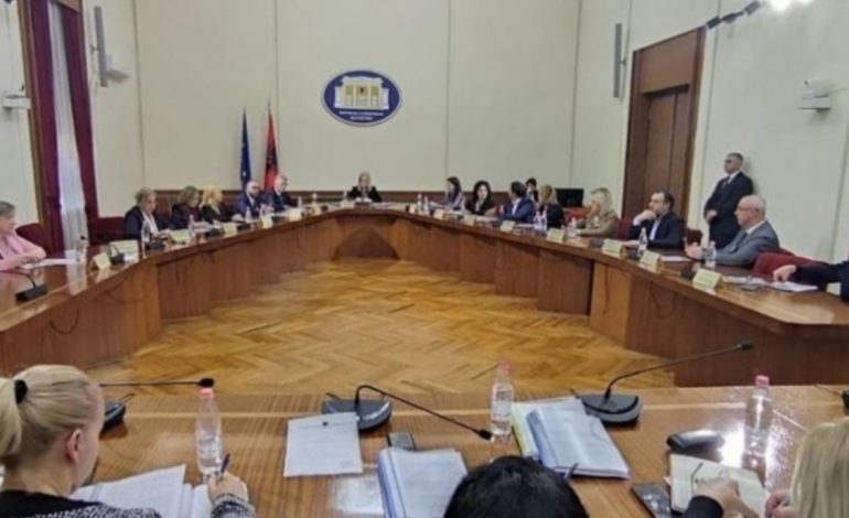 U miratua dje në Kuvend, ja kur pritet të mblidhet Komisioni Hetimor për Sterilizimin