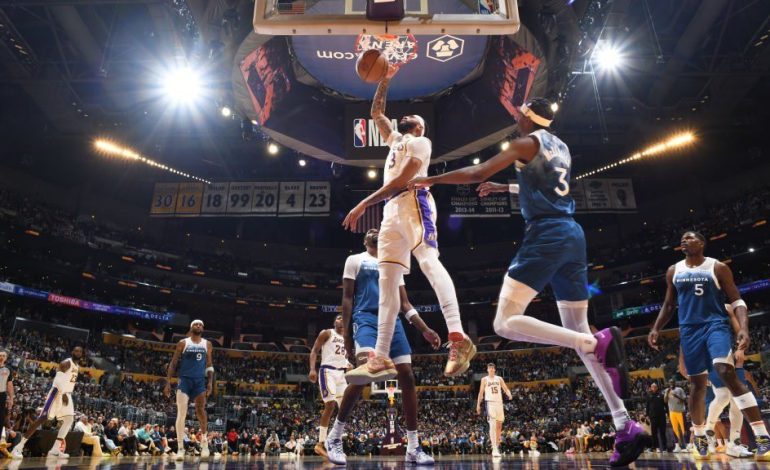 Lakers mposhtin Minnesota-n, Oklahoma mbron kreun në Perëndim
