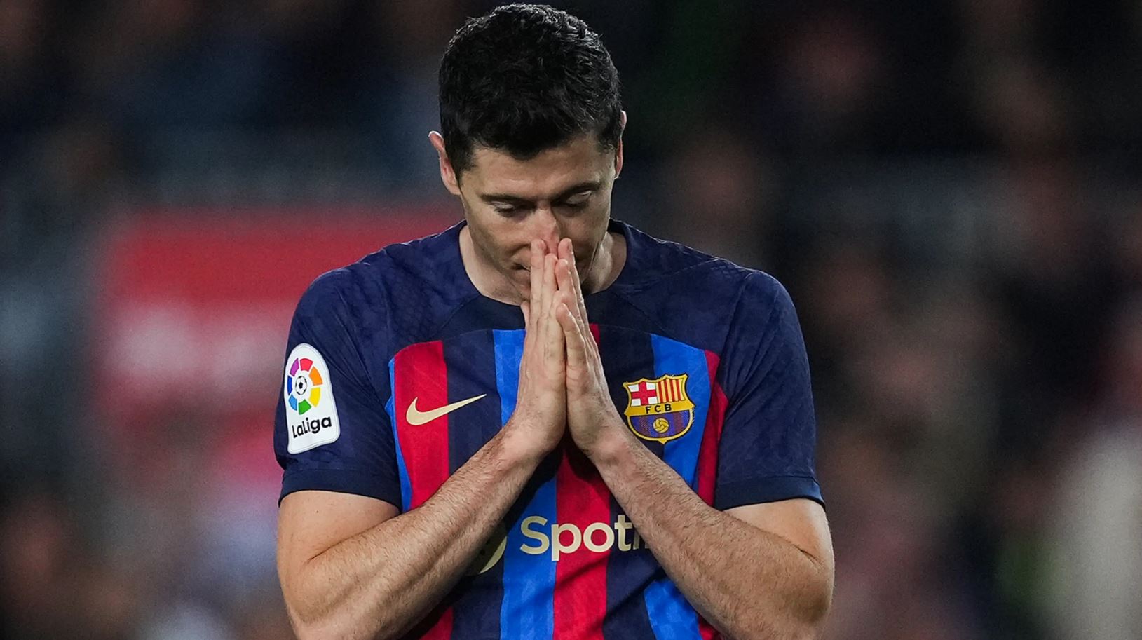 “Tradhti” në horizont, Lewandowski kërkon largimin nga Barcelona