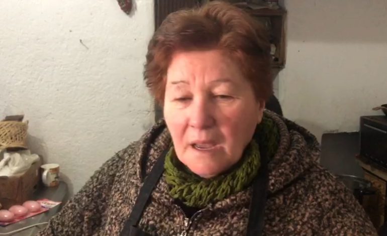 “Vajza po qante, djali mbante barkun me dorë”, 13-vjeçarja plagosi me thikë adoleshentin, dëshmitarja: I dhamë ndihmën e parë