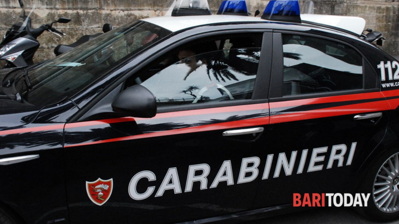 U kap ‘mat’ me drogë në makinë, shqiptari tenton të korruptojë policët italiane, por e pëson edhe më keq