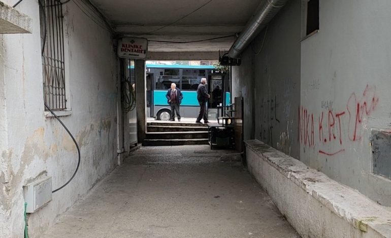 Zbardhen detaje nga plagosja e 15-vjeçarit në Gjirokastër/ Sherri ndodhi mes dy bashkëmoshatarëve, shkak ishte…! Si është gjendja e tij