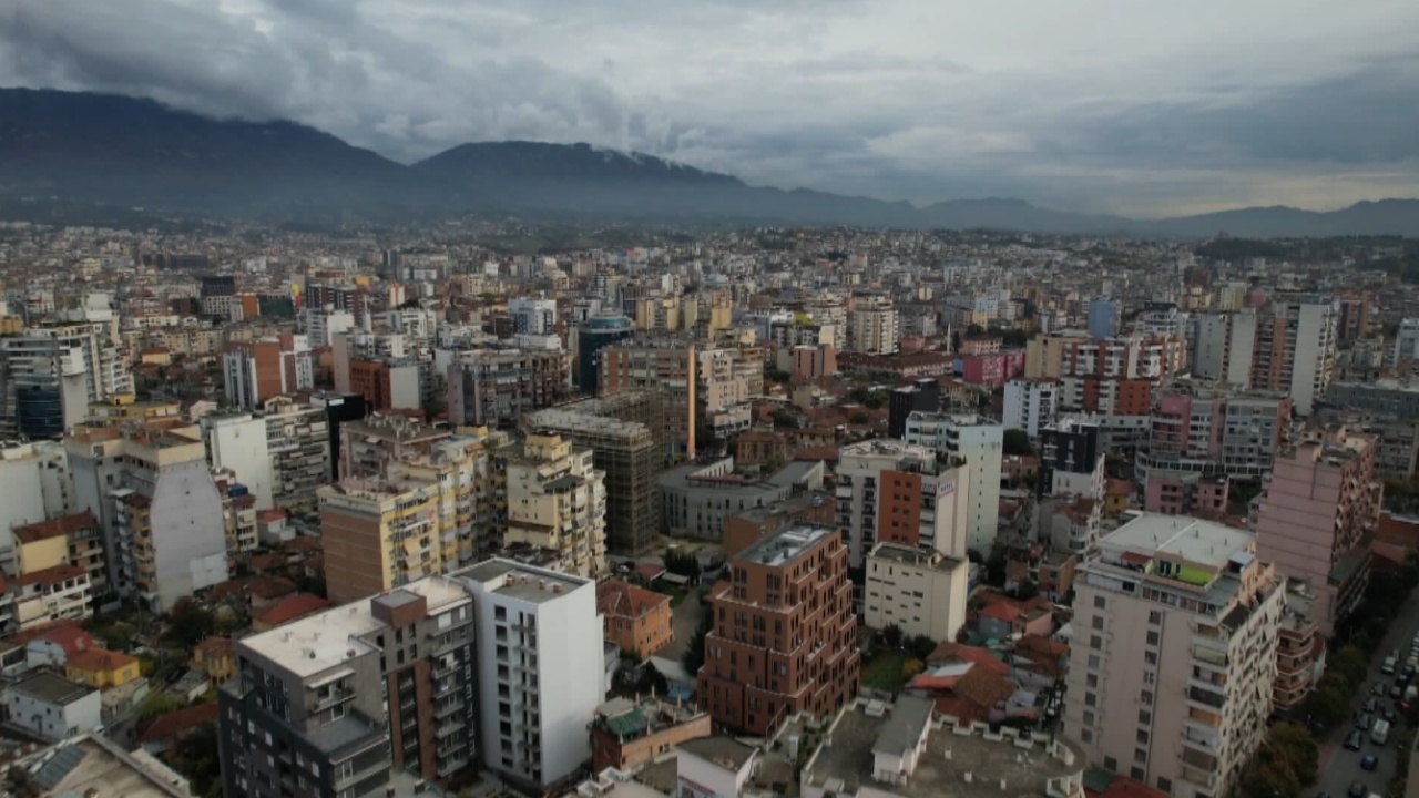 Ndërtimet “tkurren” pas 5 vitesh! Më pak leje të dhëna gjatë 2023, hera e parë pas ecurisë me ritme rekord