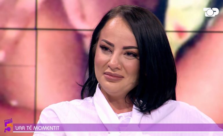 “Nëna humbi veshkën nga dhuna e babait”, historia e trishtë e Sara Gjordenit: Mami me zor arriti gjallë në Greqi, kur u kthye nuk e njoha…