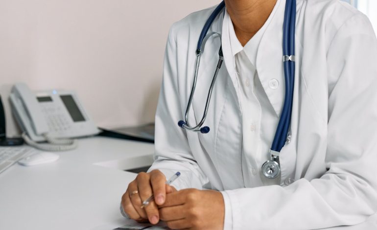 5 Gjërat që Nuk Duhet t’ia Fshihni Kurrë Mjekut Tuaj