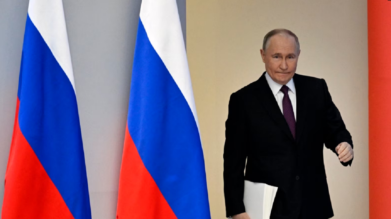 Analiza e REL: “Sanksionet e papara” s’e ndalën makinën luftarake të Putinit