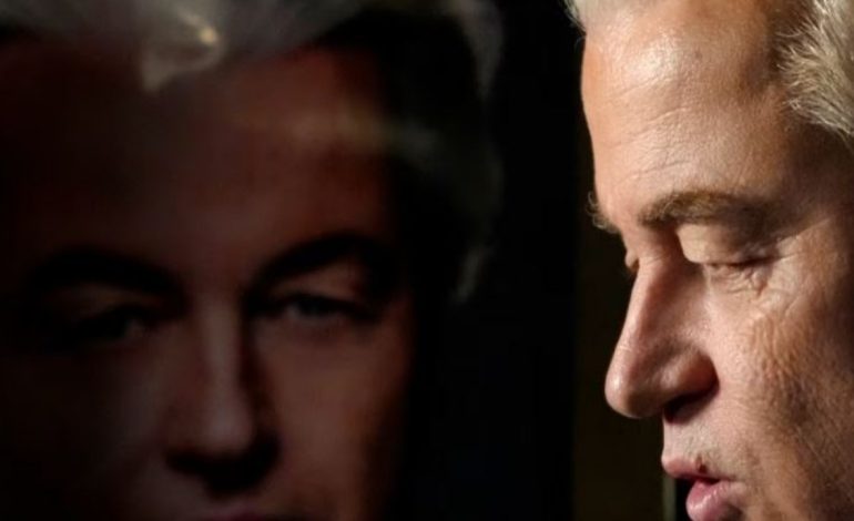 Politikani holandez Wilders i gatshëm të heqë dorë nga posti i kryeministrit