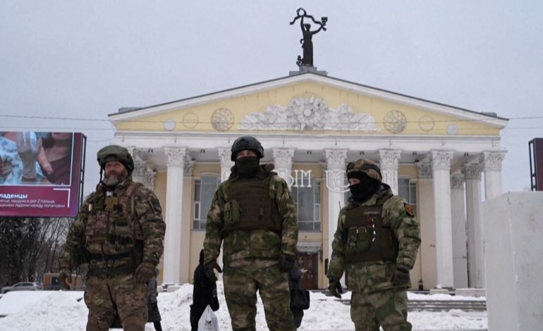 Ndihma Kievit me asetet e ngrira ruse, kërcënon Moska: Do të hakmerremi!