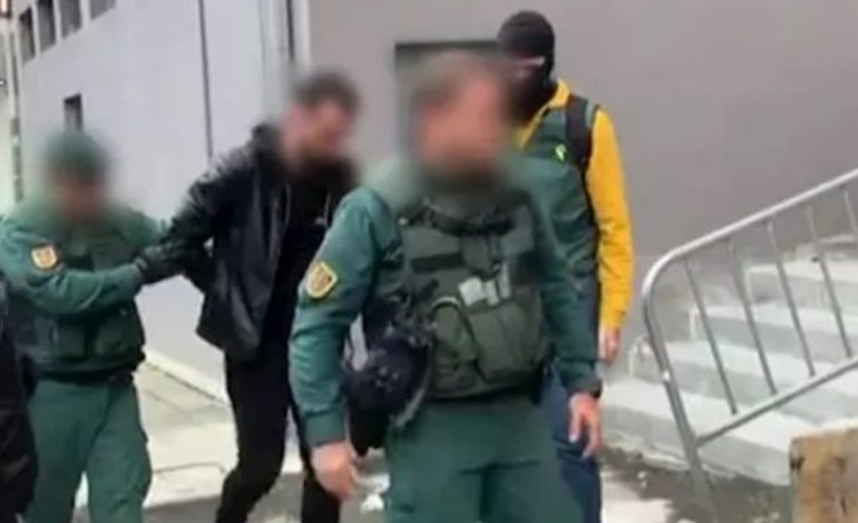 Trafik ndërkombëtar droge me miliona euro false, 8 shqiptarë të arrestuar në Spanjë! Si jetonin mes luksit