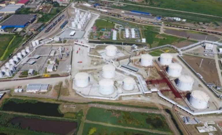 Lufta në Ukrainë, ministria ruse e Mbrojtjes: Kemi shkatërruar dhjetëra dronë në vend, shënjestër ishte një rafineri nafte