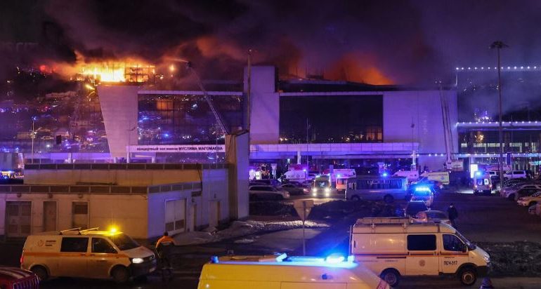 Mbi 60 të vdekur në Moskë pas një sulmi terrorist, anulohet ndeshja miqësore Rusi-Paraguaj