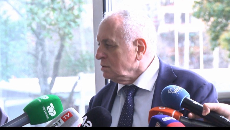 “Kemi liderin politik në arrest shtëpie, të bëjmë aksion poshtë ballkonit të tij”, Bledion Nallbati përplaset me Tritan Shehun në grupin e PD: Ik more, më çmende me këto muhabete
