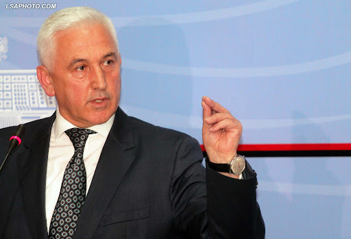 Ish-ministri i drejtësisë paraqitet në SPAK, Nasip Naço pyetet për “CEZ-DIA” 
 19/03/2024 10:40