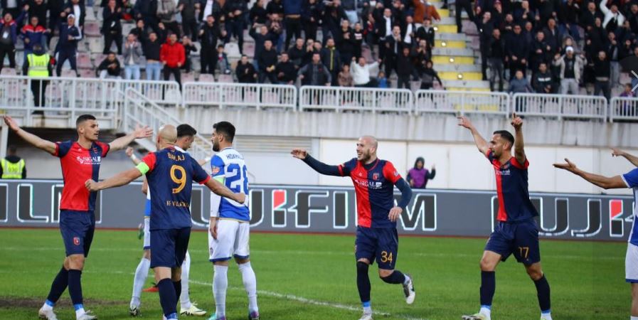 VIDEO/ “Klasikja” i takon Vllaznisë, Tirana bie keq në Shkodër