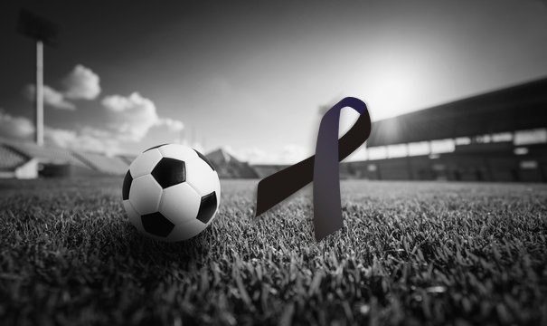 E trishtë! Po stërvitej me skuadrën dhe humb ndjenjat, futbollisti 24-vjeçar ndërron jetë në spital