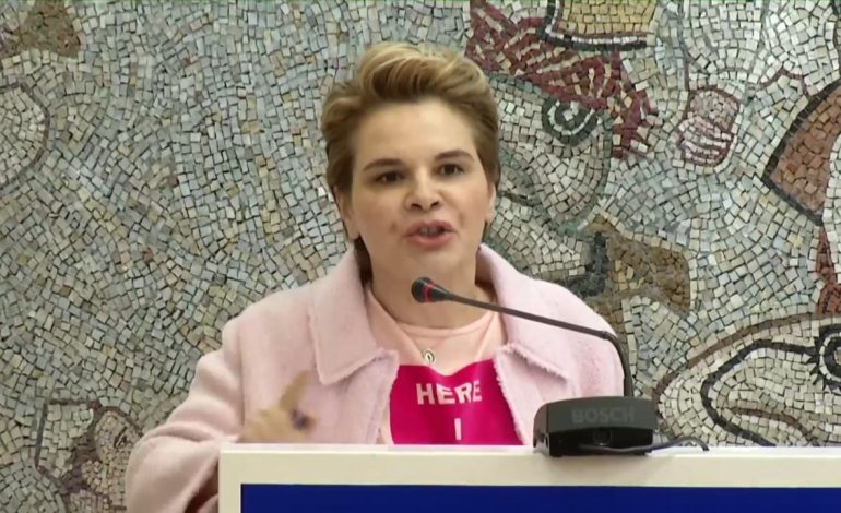 Shpërthen Monika Kryemadhi: Nuk më rruhet as për burgun as për SPAK-un