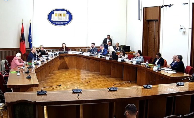 PS miraton pa opozitën nisjen e hetimit parlamentar për kontratat në Shëndetësi