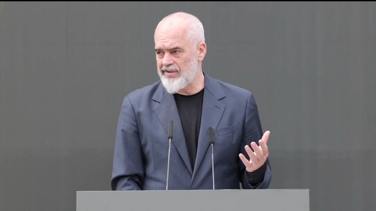 “Ata që krijuan çorbën e pistë kundër policisë e urgjencës flasin për deklarata kontradiktore”, Rama reagon sërish për Pogradecin: Rasti tipik kur…