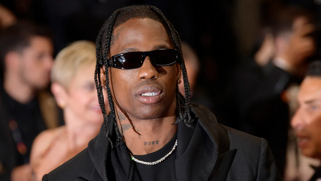 Fatkeqësia në “Astroworld”/Problemet ligjore të Travis nuk kanë përfunduar