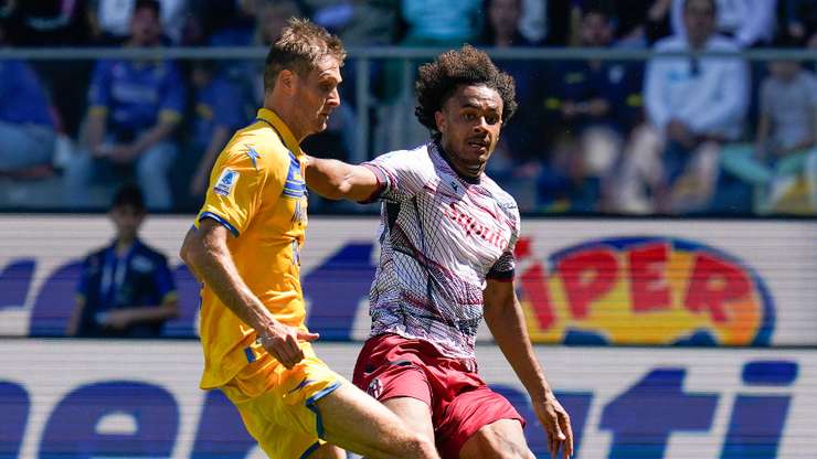 Një pikë që e afron me objektivin Champions, “X” i Bolognas ndaj Frosinones së Marvin Çunit