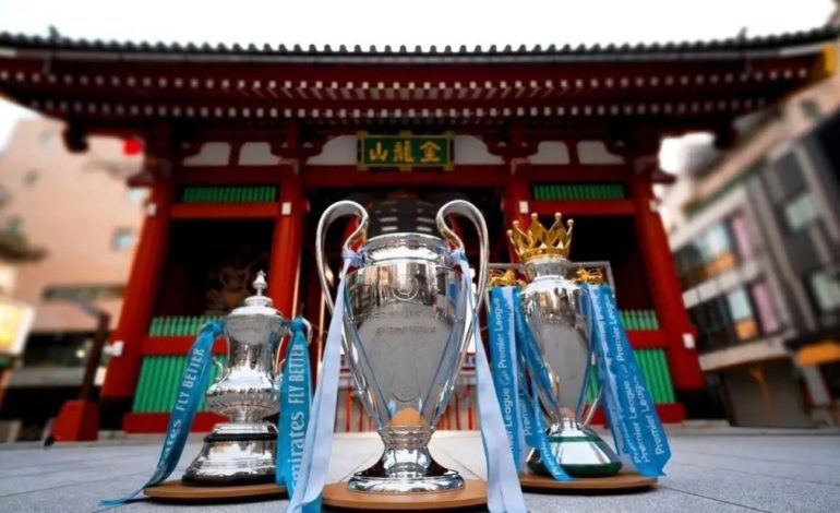 Kupat ikonike të futbollit zbarkojnë në Tiranë me Manchester City