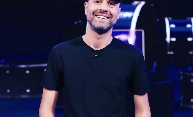 Bledi Strakosha: Meritoni tërhiqet seksualisht ndaj Eglës