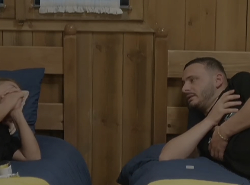 Dijonis Biba i përlotur: Shtëpia pa mamin më duket si e huaj