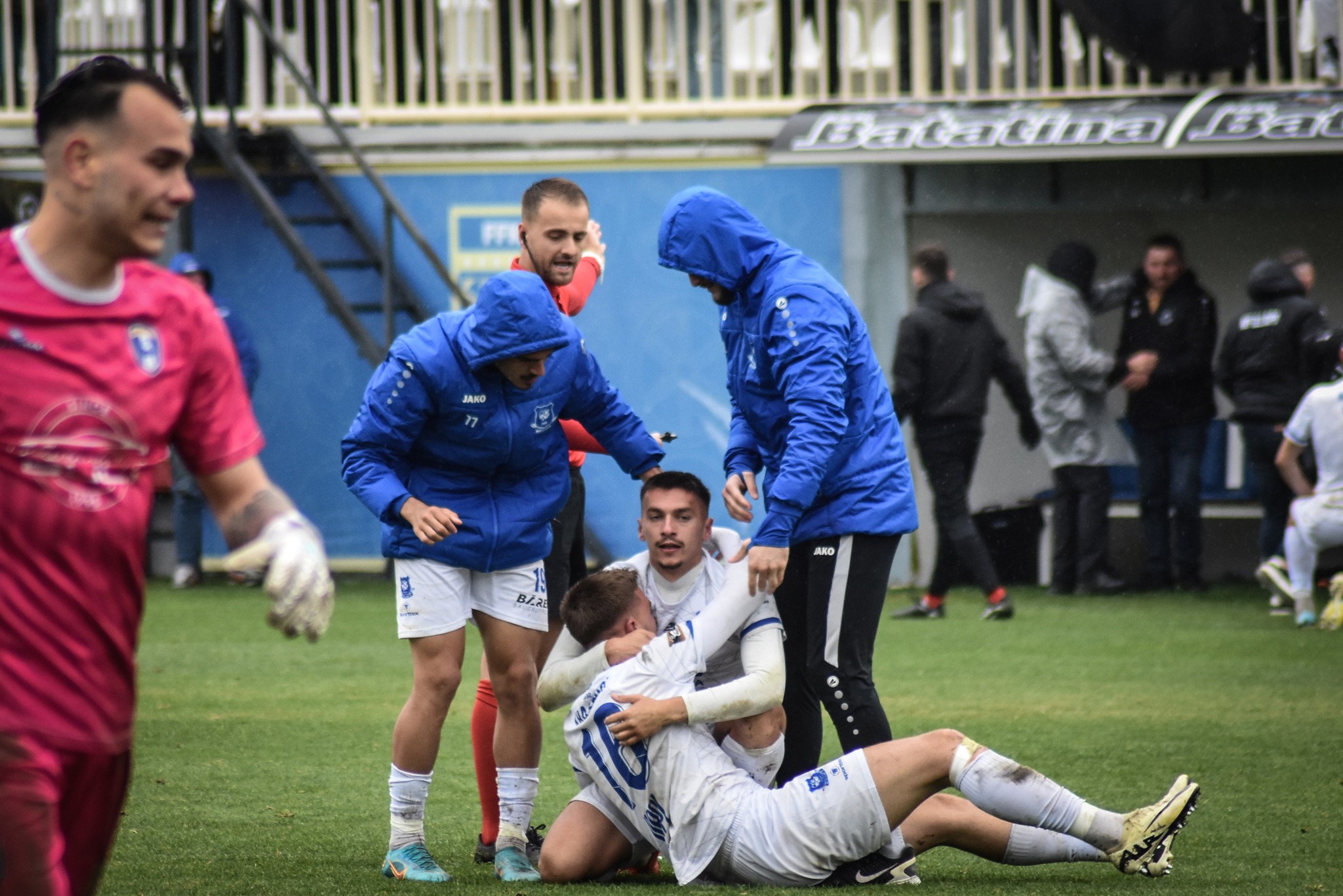 Një gol në fund nderon Llapin, ia del edhe Prishtina