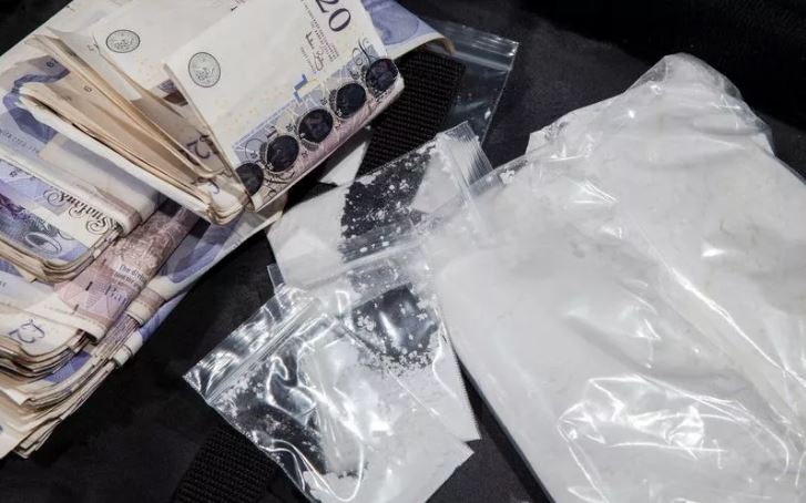 Shqiptarët “joshin” tifozët e futbollit anglez, bëjnë gati rrjetin për shpërndarje kokaine në Gjermani për Euro 2024: Do i lëmë me çmim të lirë