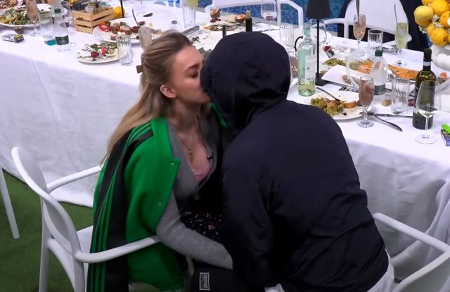 ‘Nuk bëra 2 orë debat me Julin’/ Romeo i vendosur: Për këtë djeg dorën