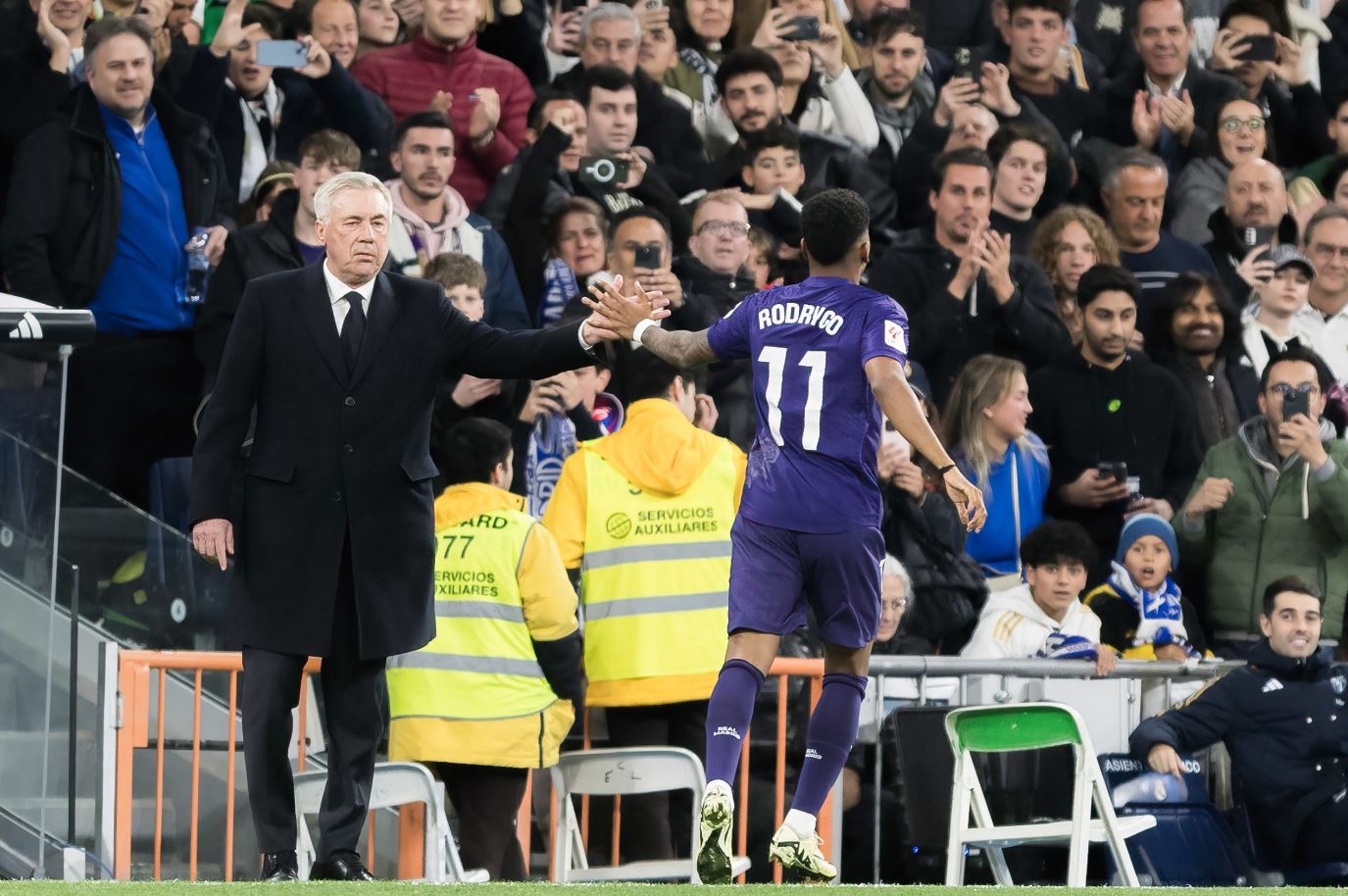 Plus 8 nga Barcelona, por Ancelotti nuk feston, italiani i përgjigjet edhe Guardiolës (VIDEO)