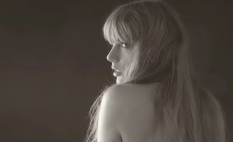 Taylor lancon albumin e saj më të ri “Departamenti i Poetëve të Torturuar”