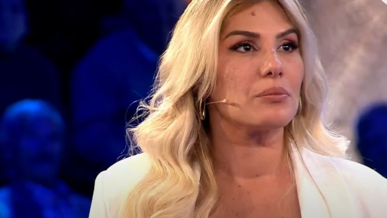 Pas diskutimit në shtëpi,reagon ish-banorja: Xhelozi kam për ëndrrat tuaja!