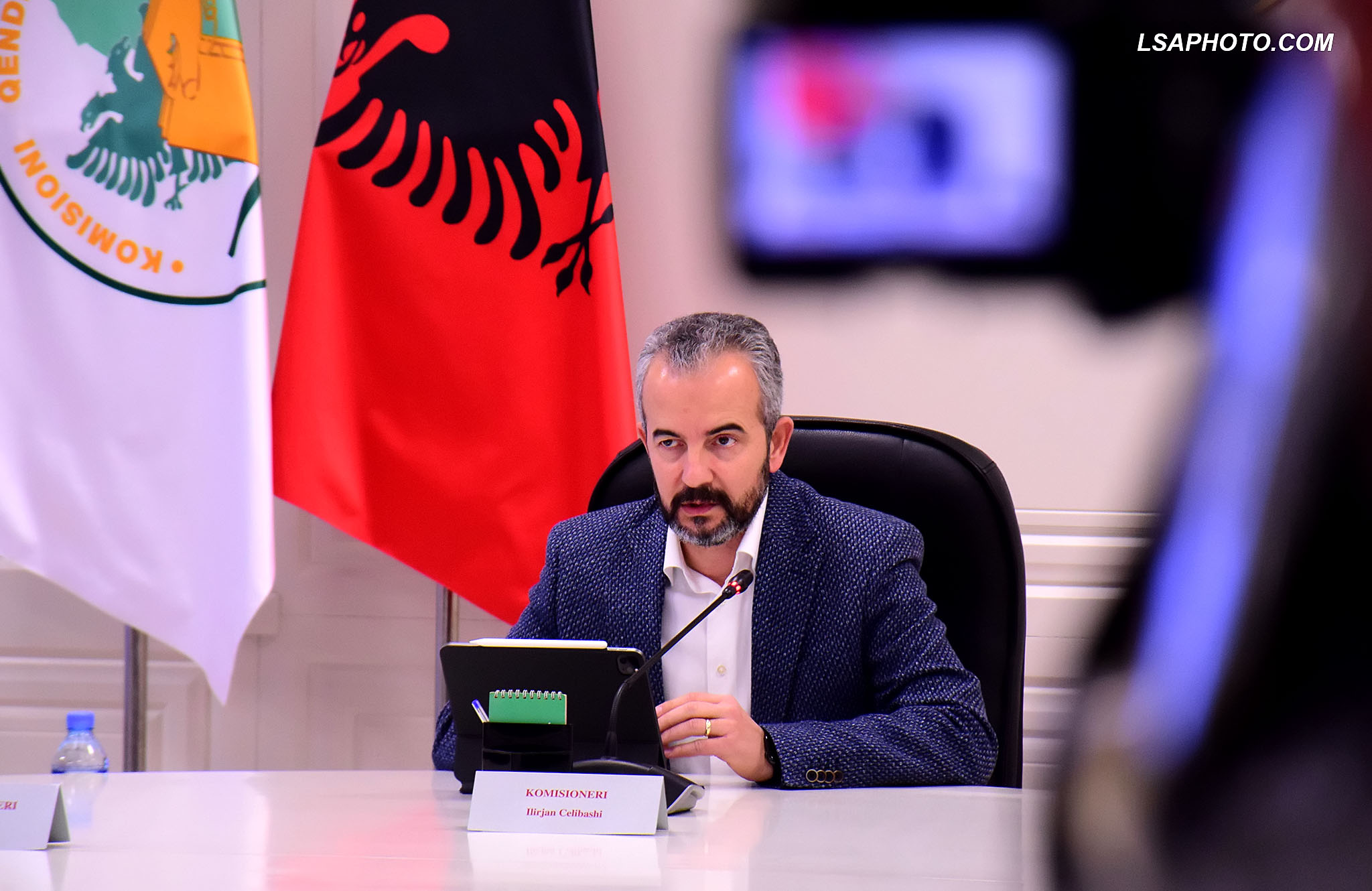 Donacionet cash, KQZ propozon gjoba për 40 kandidatë të zgjedhjeve të 14 majit