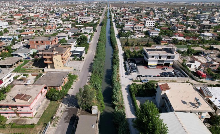 ‘Diti të bën me pronë’: Skema e zhvatjes së 448 mijë m2 tokë shtetërore në Durrës